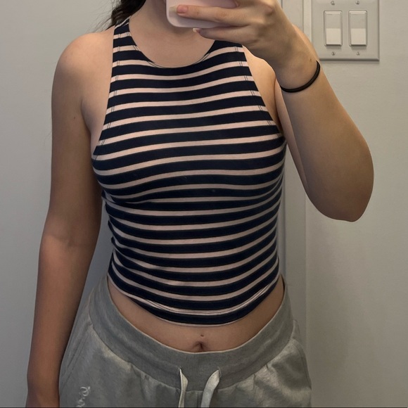 SEXY SIDE BOOB CROP TANK TOP - Picture 2 of 7